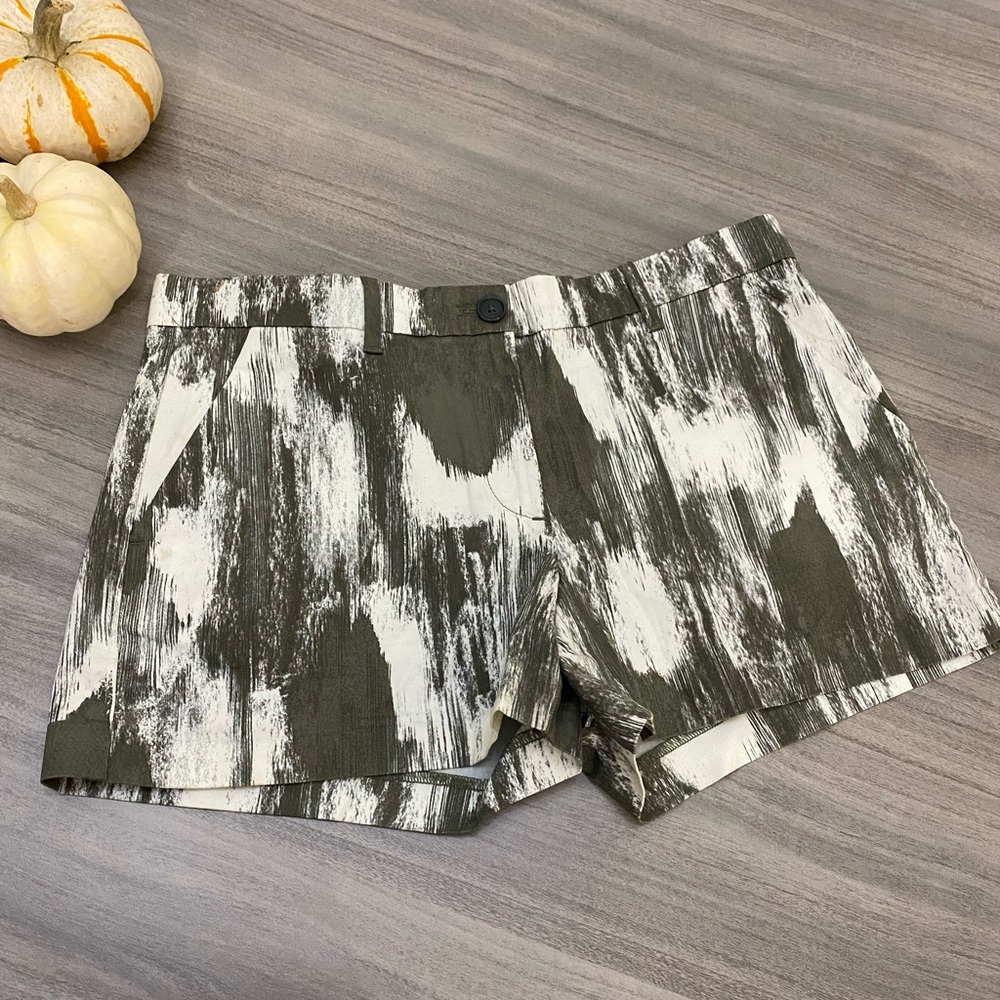 Gap printed shorts